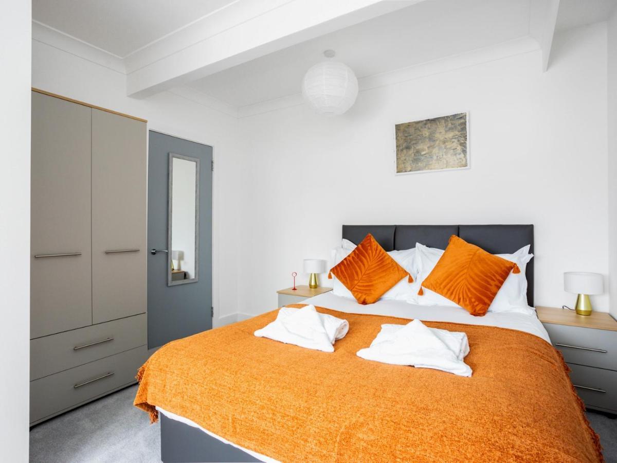 Pass The Keys Spacious And Very Modern Family Home, Central Windsor Ngoại thất bức ảnh