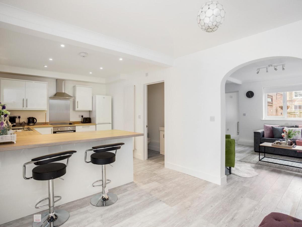 Pass The Keys Spacious And Very Modern Family Home, Central Windsor Ngoại thất bức ảnh